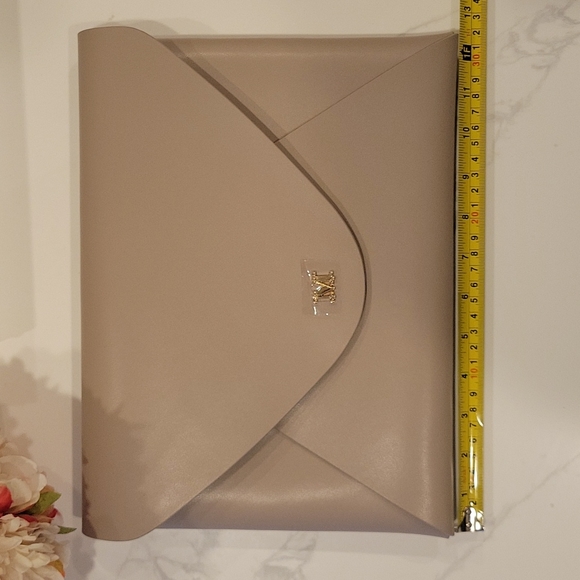 NWT MaxMara ITALY Leather Slipcover / Clutch